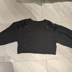 FOREVER21 size medium cropped detailed sweatshirt